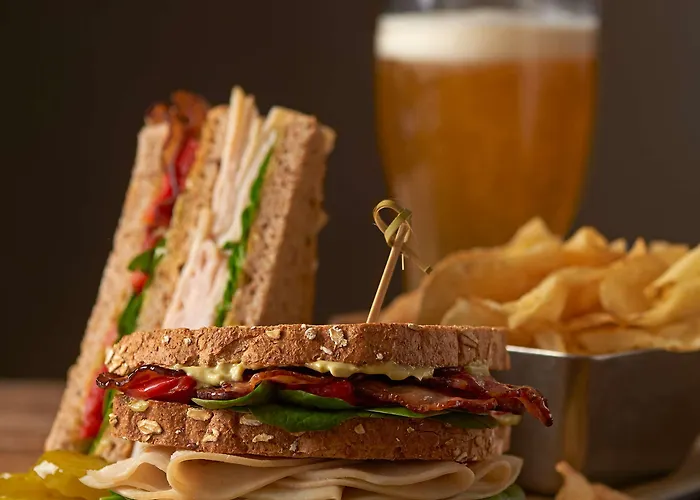 Hyatt Place Charleston Airport / Convention Center Hotel 3*