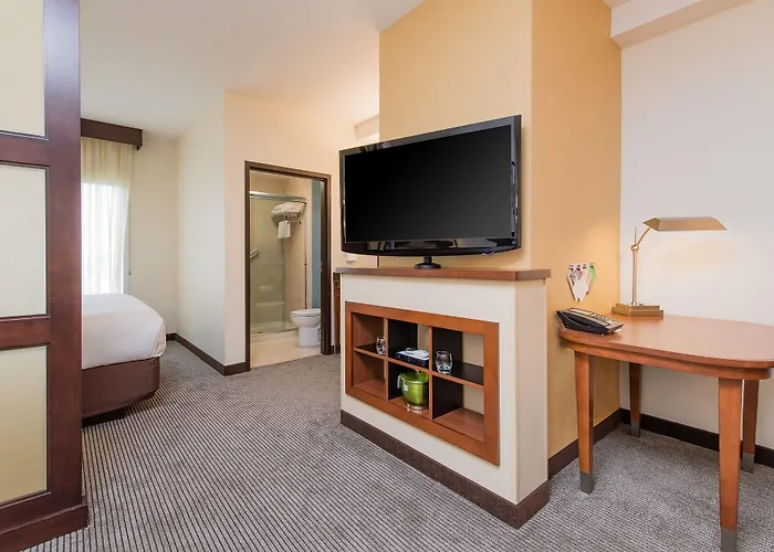 Hyatt Place Charleston Airport / Convention Center 3*