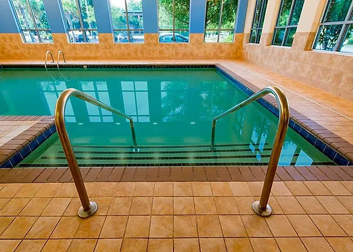 Hyatt Place Charleston Airport / Convention Center Hotel 3*